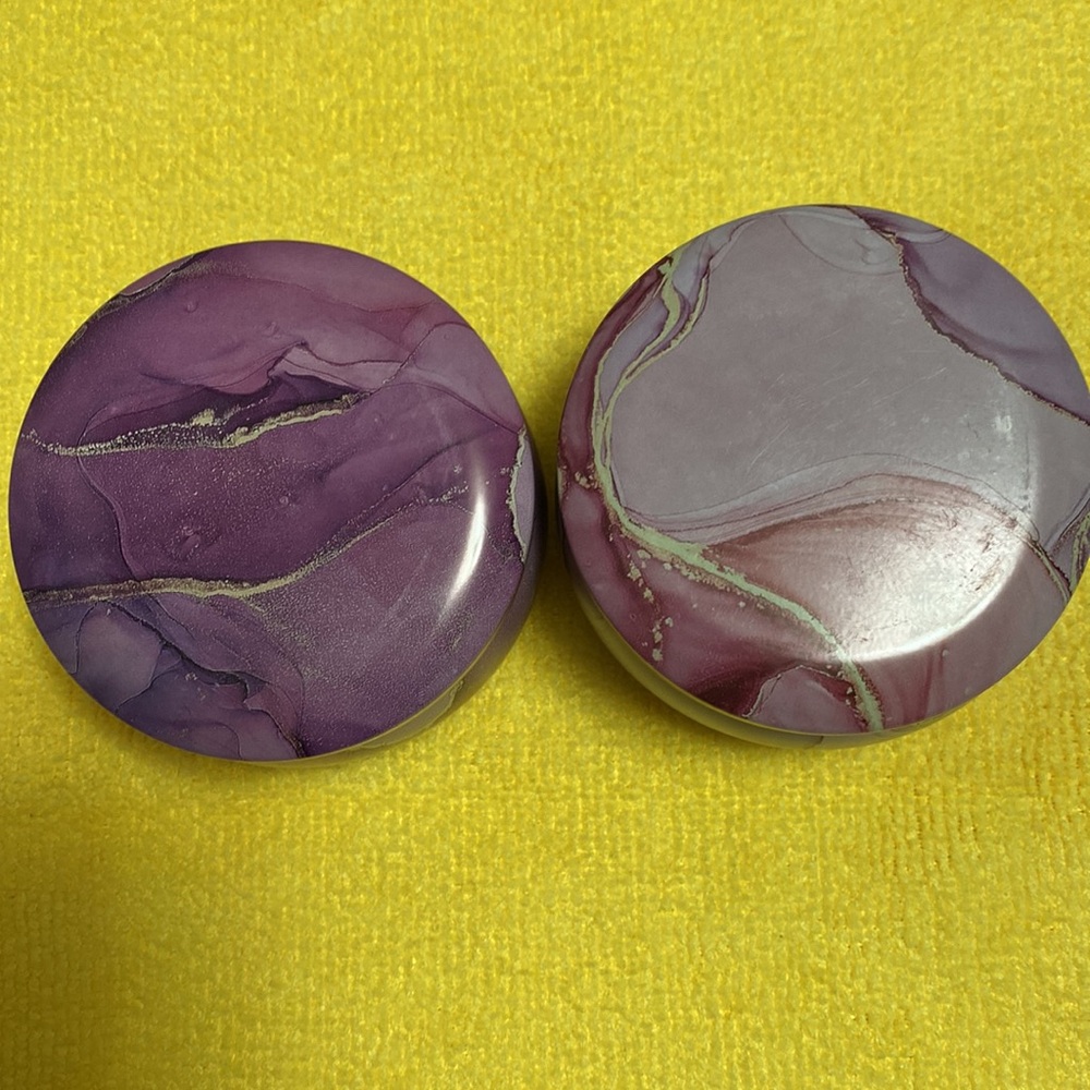 Two candles fresh smells, metal box - Picture 2 of 8
